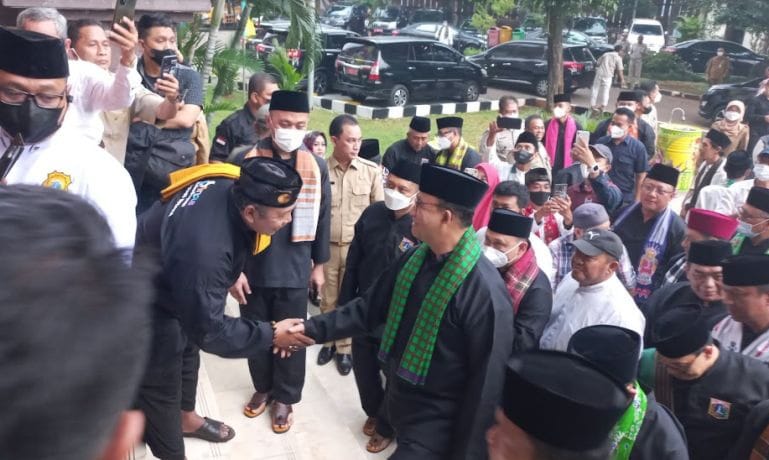 Gubernur DKI Anies Baswedan saat acara peresmian tokoh Betawi sebagai nama jalan di Perkampungan Betawi Situ Babakan. (Ist)