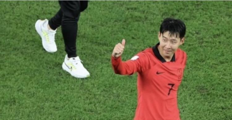 Kapten Korsel: Terima Kasih Supporter, Kalian Semua Luar Biasa... Kapten Timnas Korsel Son Heung-min. (Ist)