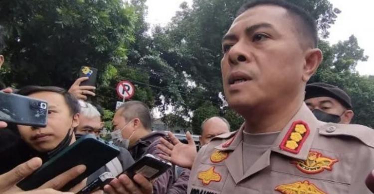 Update Bom Astanaanyar: Pelaku Tewas, 1 Polisi Meninggal, 8 Luka-luka Kabid Humas Polda Jabar Kombes Pol. Ibrahim Tompo. (Ist)