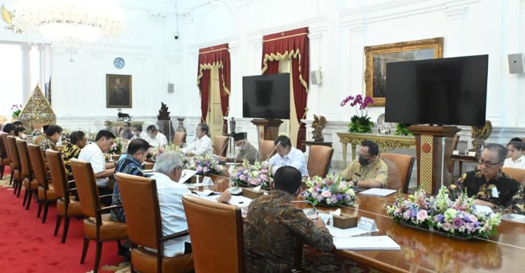 Ikut Ratas Presiden, Menko PMK Muhadjir Effendy Diminta Percepat Penurunan Stunting dan Kemiskinan Ekstrem (Foto : Istimewa)