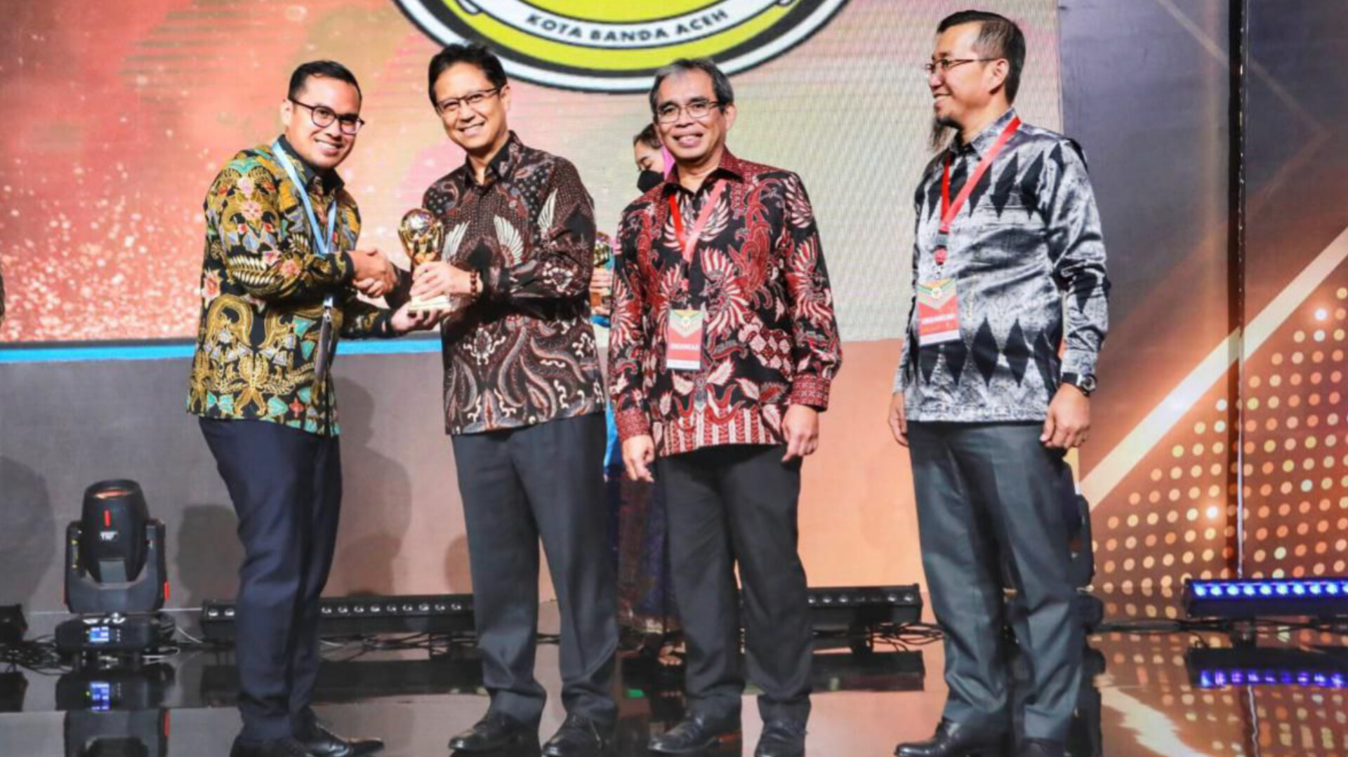 Penghargaan diterima langsung oleh Wakil Wali Kota Pilar Saga Ichsan, bertempat di Balai Sudirman, Jakarta, pada Selasa (14/03). (Dok. Humas Pemkot Tangsel)