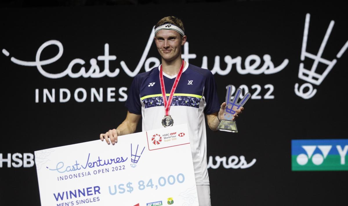 Juara Tunggal Putra Indonesia Open 2022 Viktor Axelsen. Foto : Ist