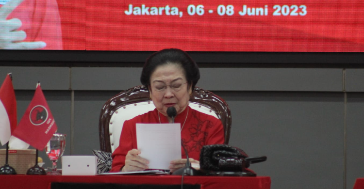 Megawati Soekarnoputri saat menutup Rakornas PDIP.  Foto : Ist