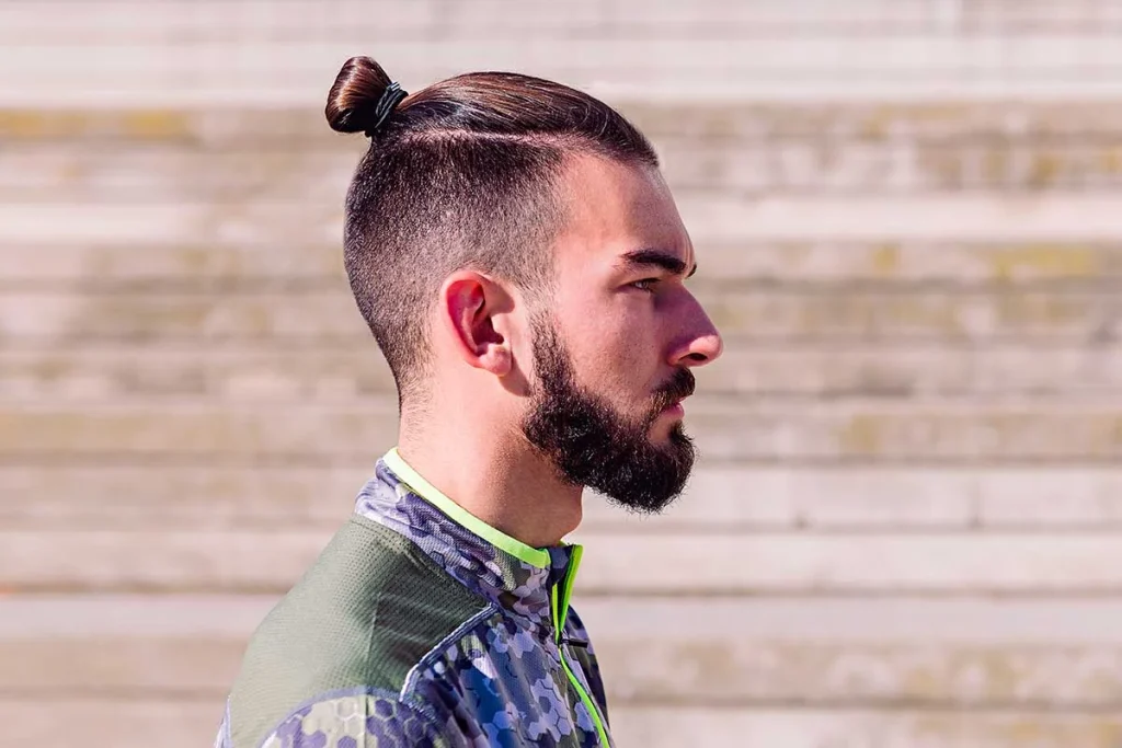 Model rambut Top Knot. Foto : Ist