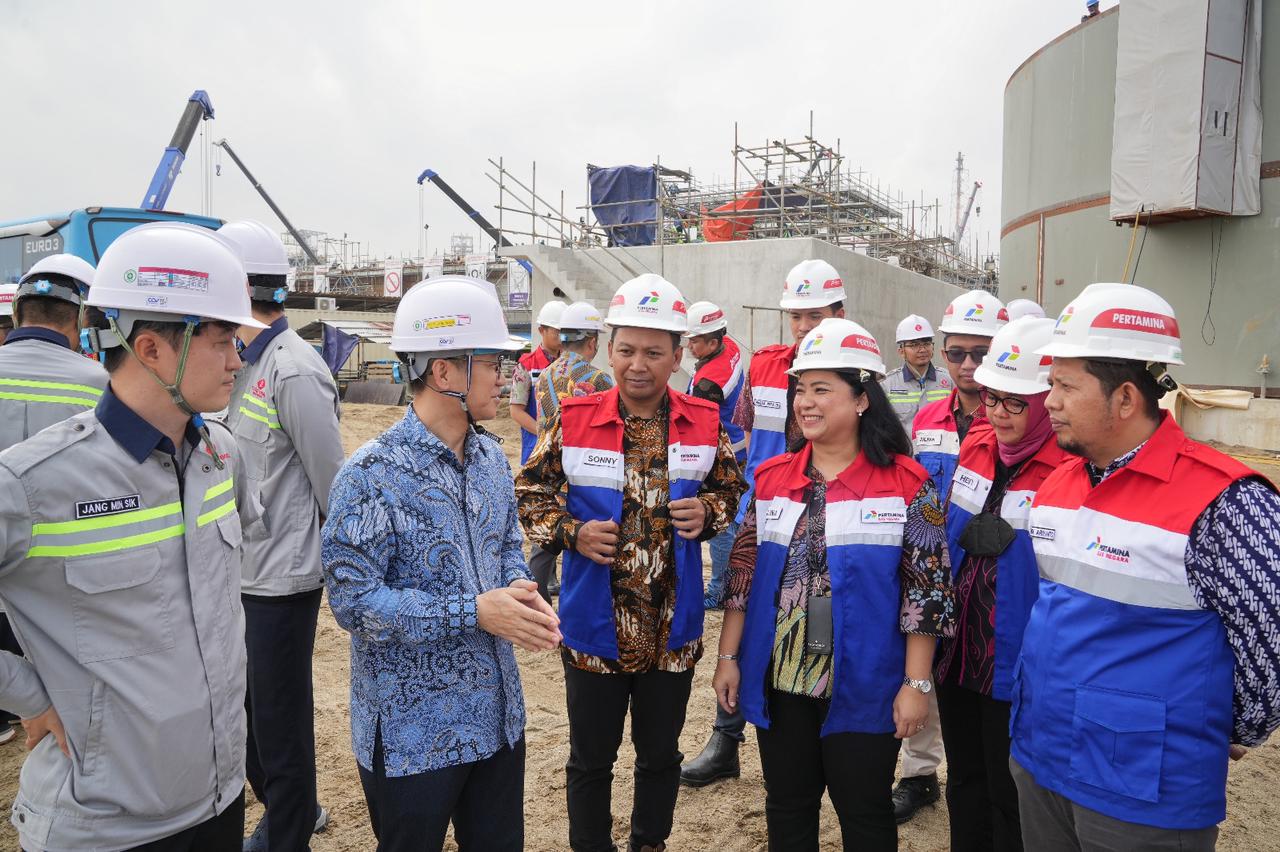 Jajaran direksi PGN saat meninjau infrastruktur di Jawa Bagian Barat.  Foto : ist