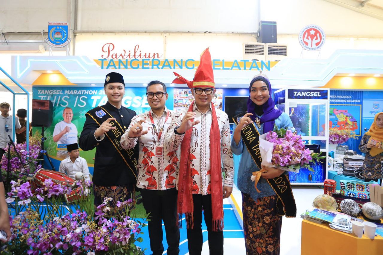 Pavilun Tangerang Selatan (Tangsel) dalam ajang Rapat Kerja Nasional (Rakernas) XVI Asosiasi Pemerintah Kota Seluruh Indonesia (Apeksi) di Makassar, Rabu (12/07/23). (Dok. Humas Pemkot Tangsel)