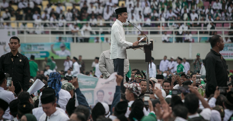 Presiden Jokowi pada acara Haltah PJB di Solo. Foto : Setpres