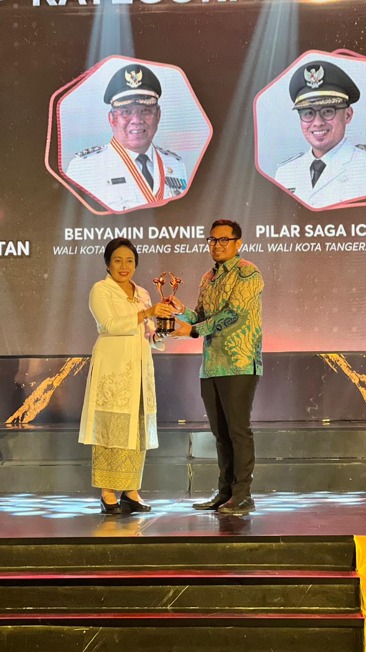 Tangsel raih penghargaan kota layak anak kategori Nindya dari  Kementerian Pemberdayaan Perempuan dan Perlindungan Anak di Semarang. Foto : Ist