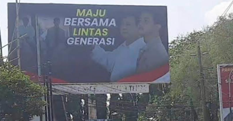 Baliho Prabowo Gibran di daerah Pati, Jawa Tengah. Foto : Ist