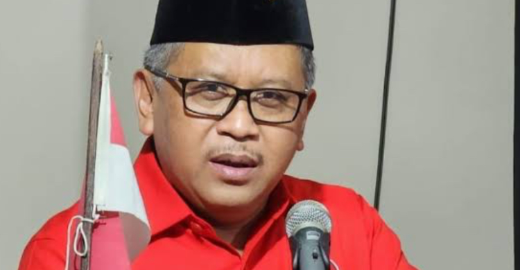 Minta Publik Tak Tanggapi Manuver Keluarga Jokowi, Hasto: Kita Soft Saja Sekjen PDIP Hastyo Kriyanto. Foto : Ist