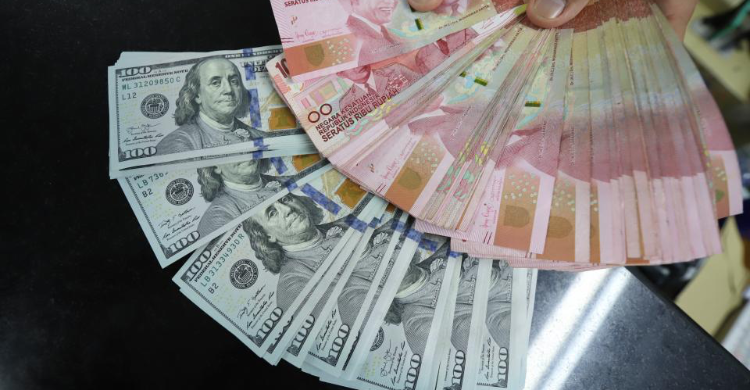 Loyo Lagi, Rupiah Dibuka 15.694 Per Dolar AS Foto : Ist