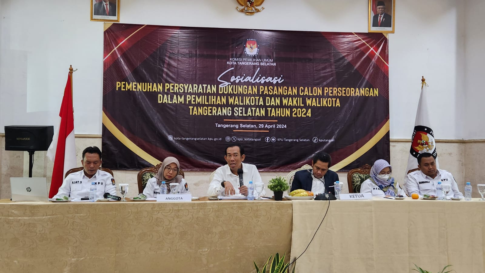 KPU Kota Tangsel ke gelar kegiatan sosialisasi terkait pencalonan Pilkada Tangsel.(dra)