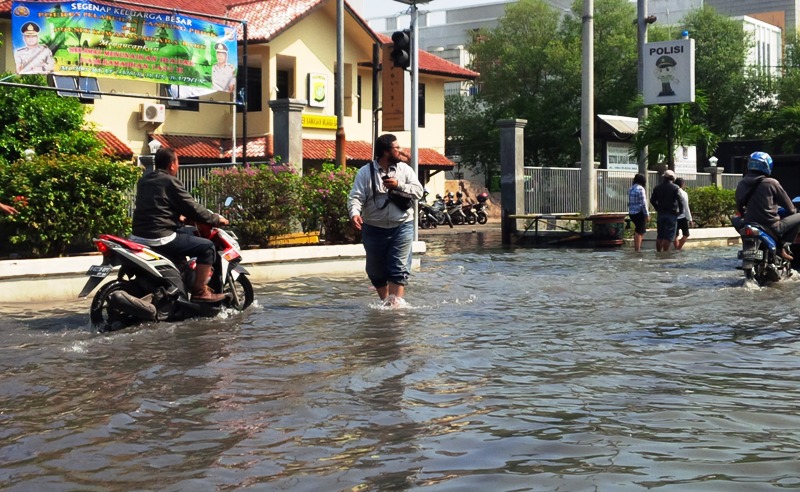 Kawasan Jakarta Utara terdampak banjir rob. Foto : Ist
