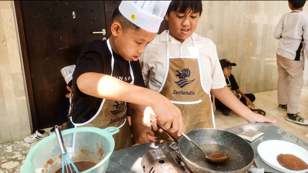 Fun Cooking Zeelandia Indonesia di  acara ONEderful Islamic Festival, Student One Islamic School, Sabtu (22/06/2024). (tangselpos.id/lim)