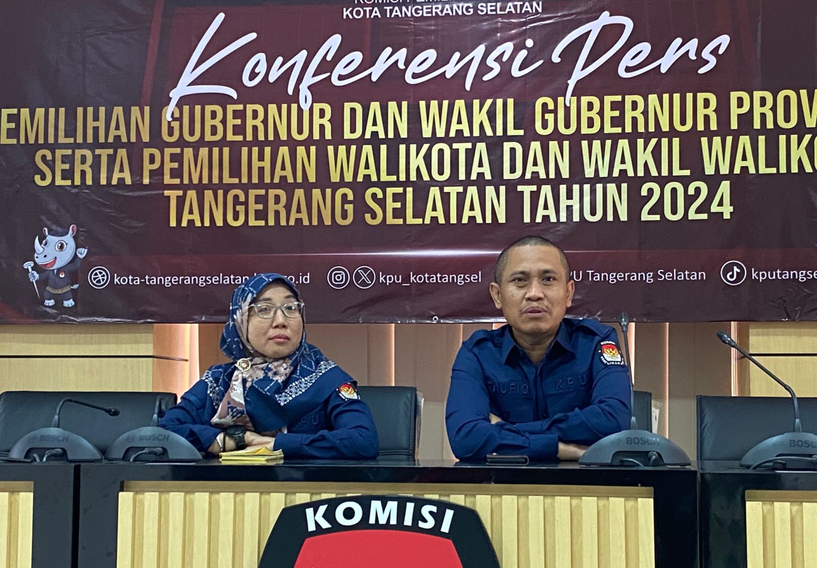 KPU Tangsel saat memaparkan perkembangan proses coklit daftar pemilih untuk Pilkada 2024, Selasa (16/7).(dra)