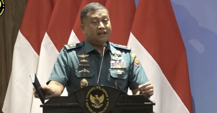 Kababinkum TNI, Laksamana Muda Kresno Buntoro, dalam acara Dengar Pendapat Publik RUU Perubahan TNI yang diselenggarakan Kementerian Koordinator Bidang Polhukam. Foto : Ist