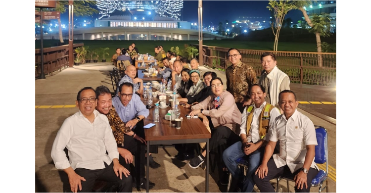 Para Menteri seusai makan malam di IKN. Foto : Ist