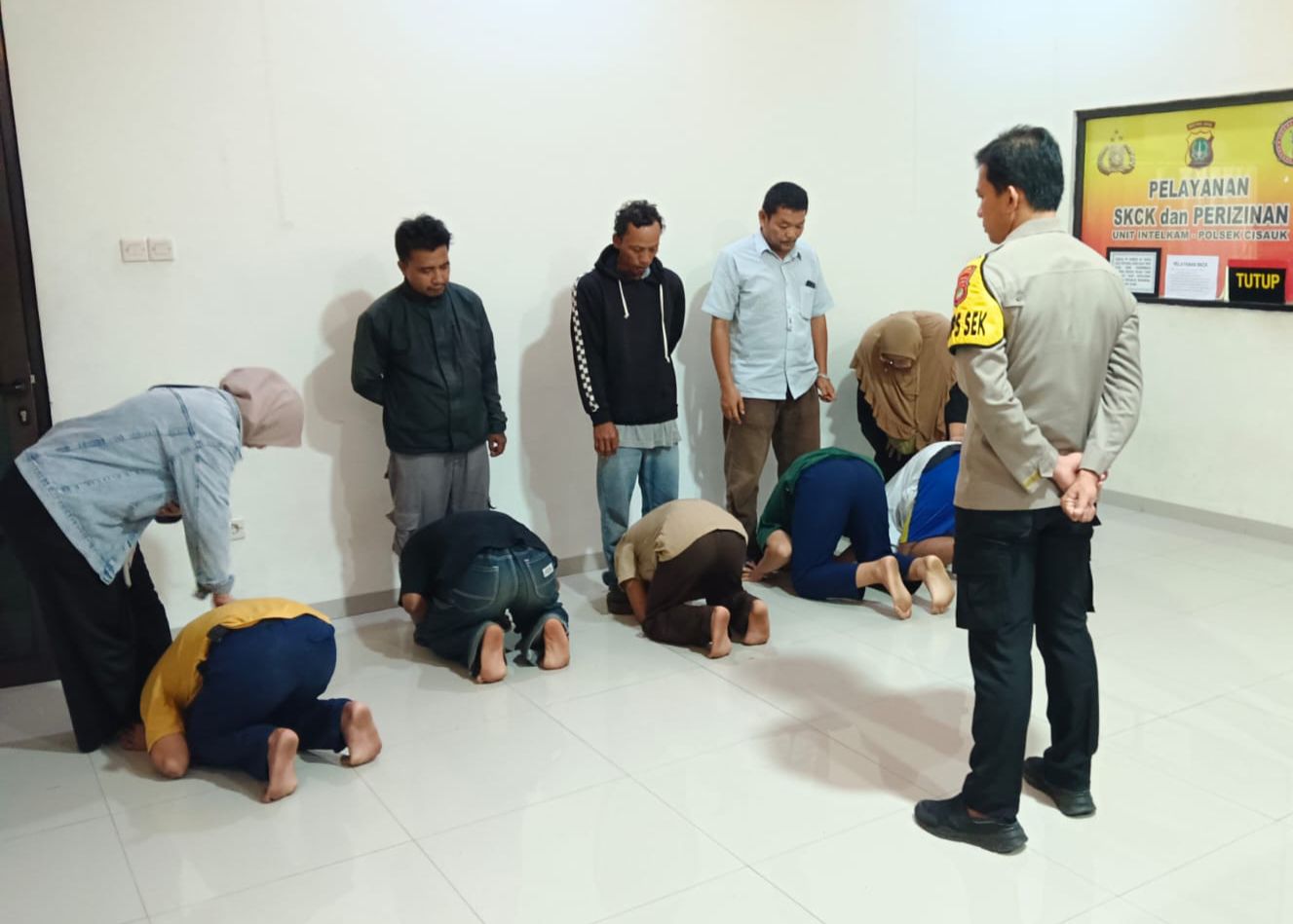 5 bocah hendak tawuran di wilayah Setu, Kota Tangsel diberikan pembinaan dan hukuman permintaan maaf kepada orang tua masing-masing.(dra)