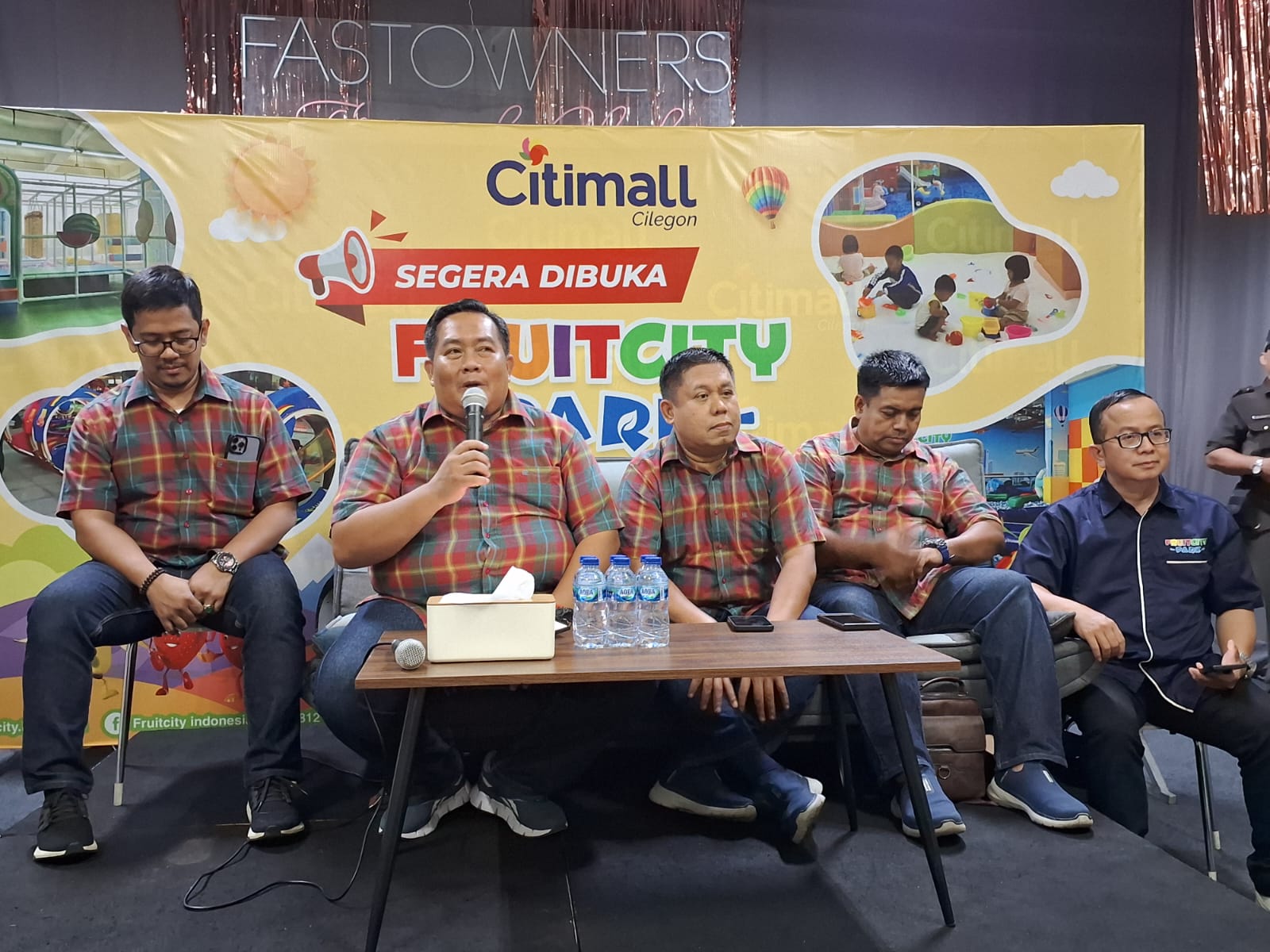 Fruitcity Park di Citimall Cilegon yang menyuguhkan berbagai wahana permainan anak.