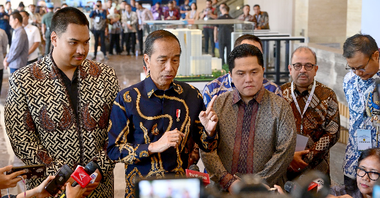 Presiden Joko Widodo saat konferensi pers di Gedung Danareksa. Foto : Ist