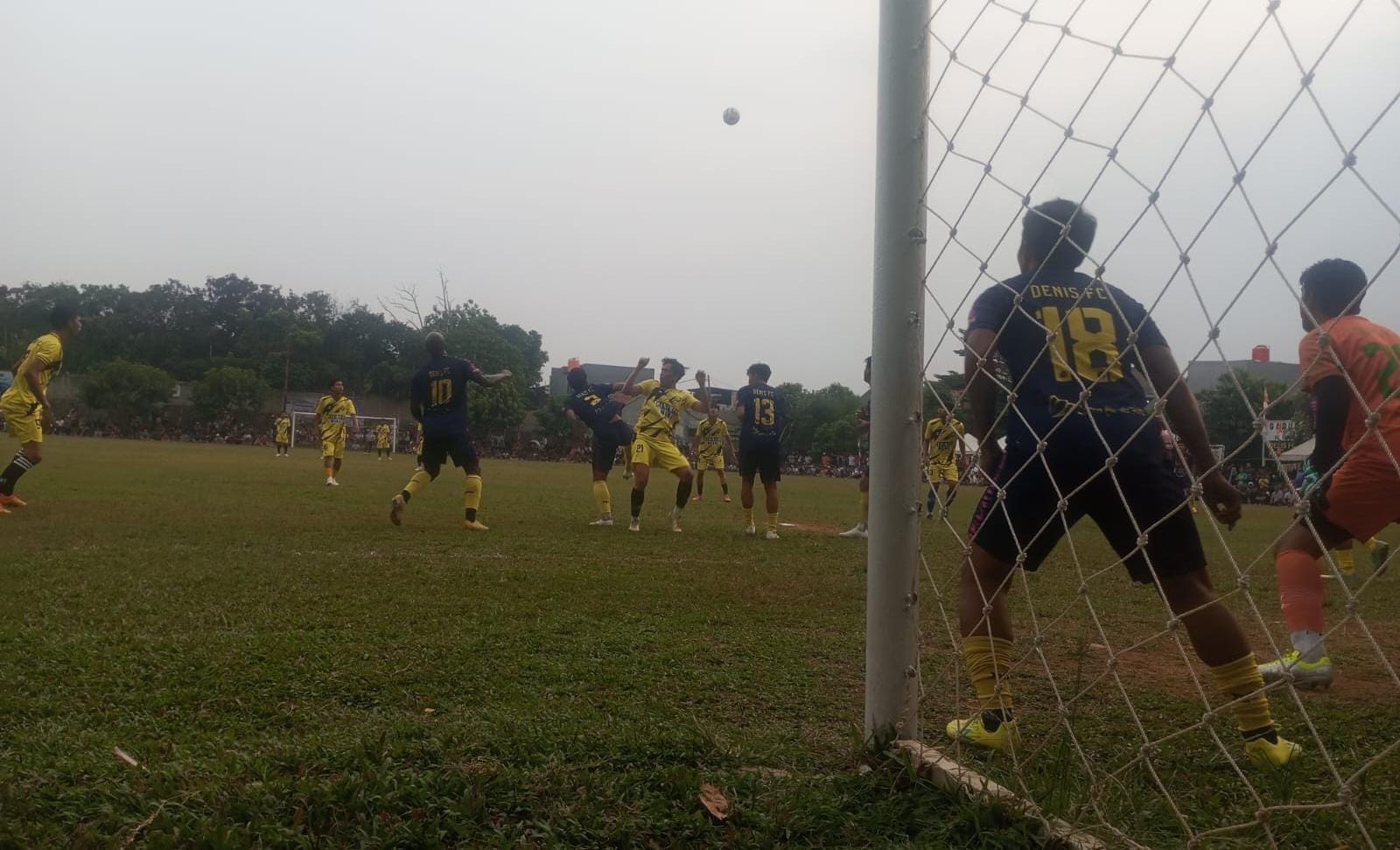 Gawang Denis FC tetap perawan meski dibombardir Portuda. (red/tangselpos.id).