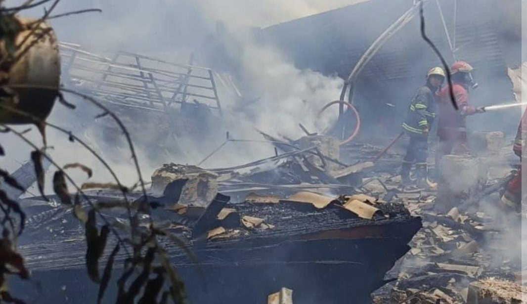 TKP Gudang Mebel di Jln Sarmah Parigi Lama, Pondok Aren. Foto : Ist