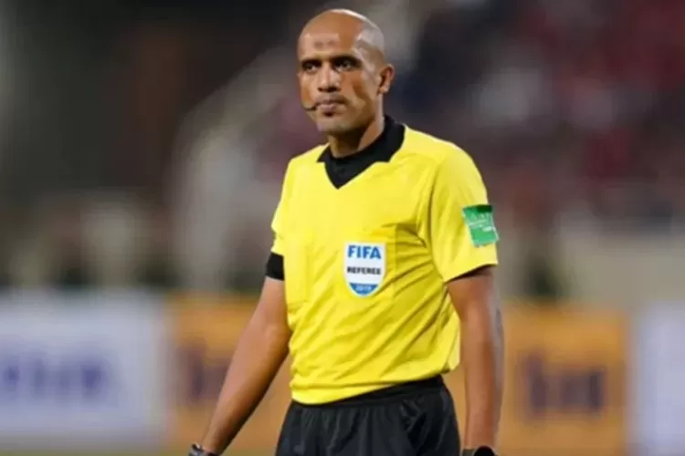 Wasit pertandingan Indonesia vs Bahrain Mohamed Marhoon. Foto : Ist