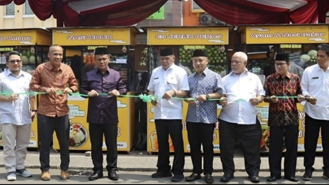 Lembaga Amil Zakat (LAZ) Al Aqsha Delatinos kembali menyelenggarakan program 1.000 Gerobak Berkah bagi para pealku UMKM di Kota Tangerang Selatan (Tangsel).(dra)