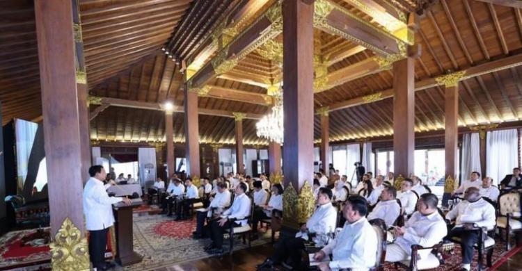 Para calon Menteri saat berada di Hsmbalang, Bogor. Foto : Ist