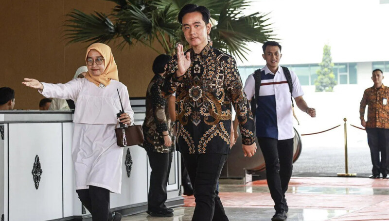 Wakil Presiden terpilih Gibran Rakabuming saat menghadiri gladi resik di Gedung MPR. Foto : Ist