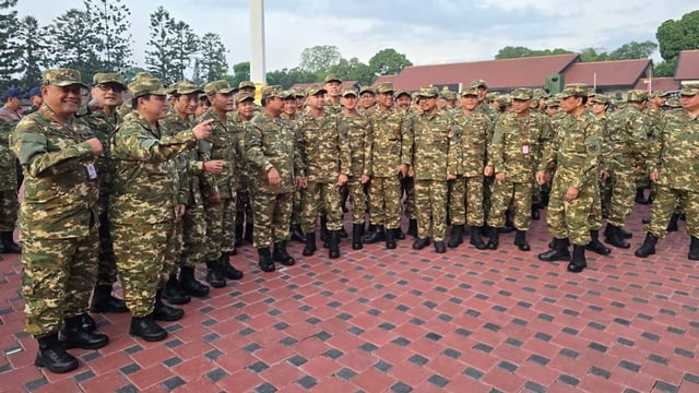 Presiden dan Wakil Presiden bersama para Menteri di Reatreat Magelang. Foto : Ist