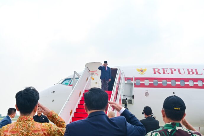 Presiden Prabowo saat bertolak meninggalkan tanah air.  Foto : Ist