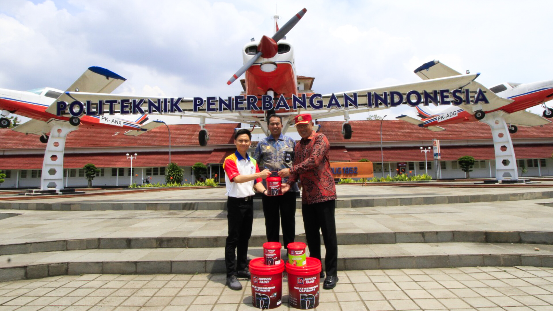 Nippon Paint bersama dengan Politeknik Penerbangan Indonesia (PPI) Curug. (Ist)