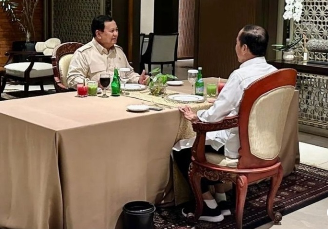 Makan malam bersama Prabowo dan Jokowi. Foto : Ist