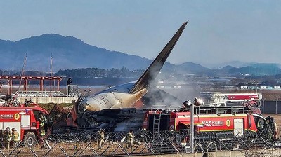 Pesawat Jeju Air mengalami kecelakaan di Bandara Muan, Korsel.