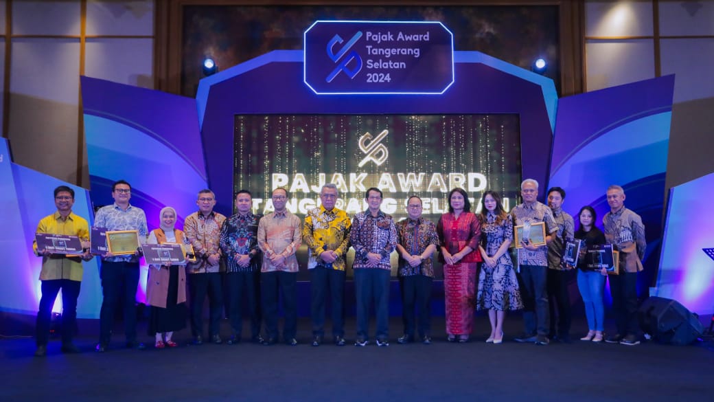 Pajak Award 2024 yang dihelat Badan Pendapatan Daerah (Bapenda) di kawasan Alam Sutera, Serpong Utara, Tangsel, Senin (16/12) malam. (tangselpos.id/rmn)