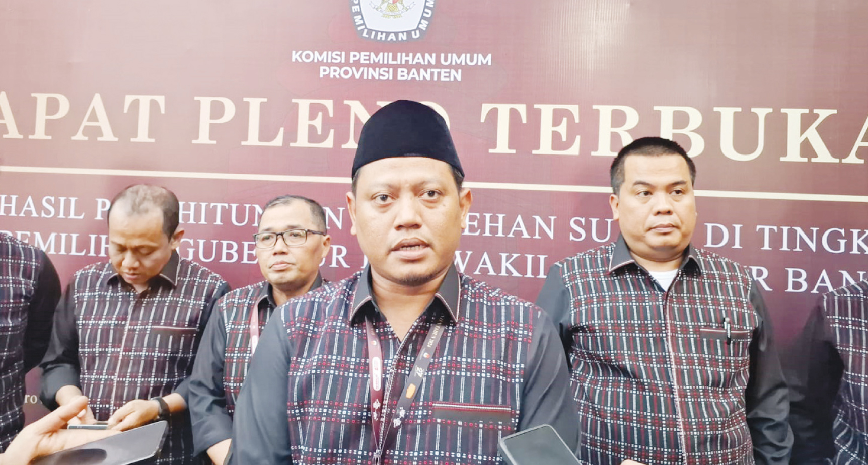 Ketua KPU Banten, Mohamad Ihsan.