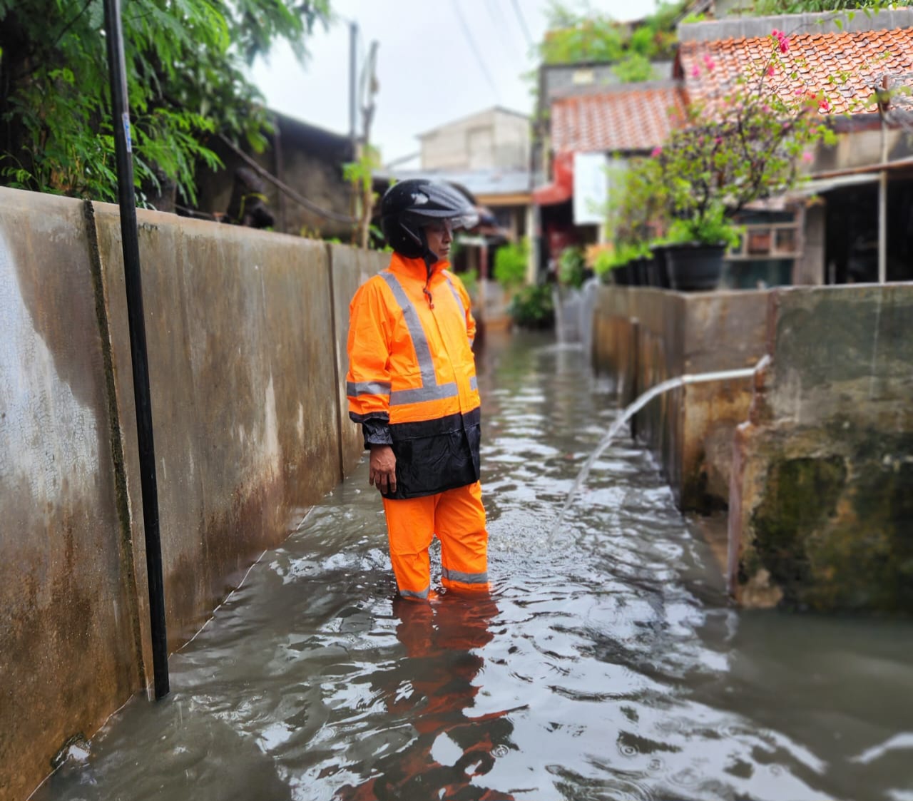 Kondisi genangan yang terjadi di RW 1 dan RW 5, Kelurahan Larangan Utara, Larangan.