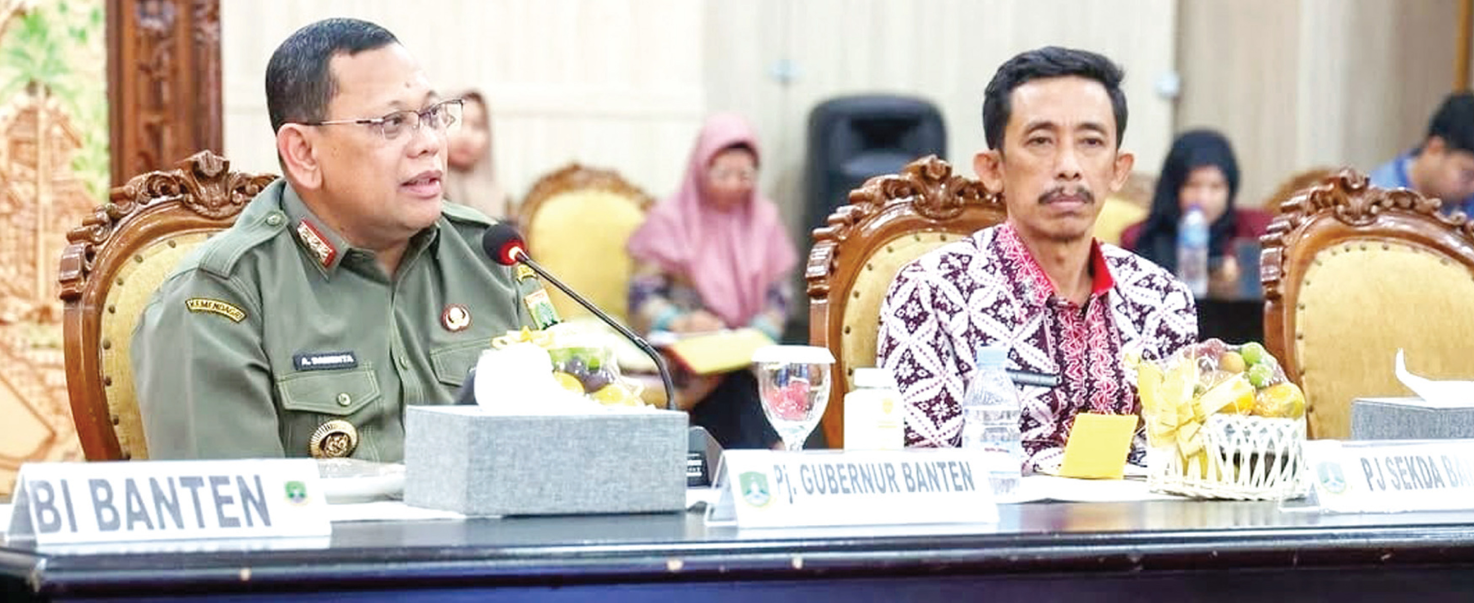 Penjabat Gubernur Banten A Damenta memimpin Rapat Koordinasi Daerah Tim Pengendalian Inflasi Daerah se-Provinsi Banten di Pendopo Gubernur Banten, KP3B Curug, Kota Serang, Kamis (9/1).(yul)