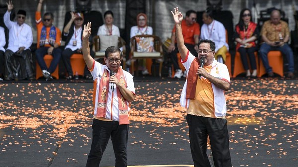 Pramono Anung-Rano Karno saat kampanye. Foto : Ist