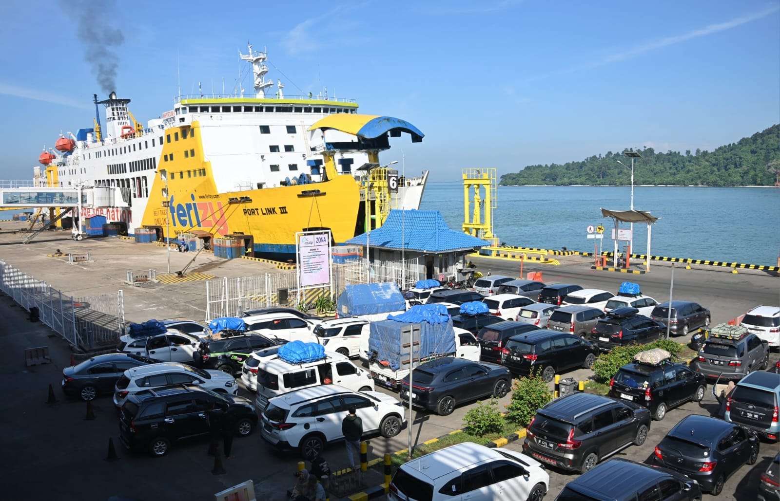 Pelabuhan Merak. Foto : Ist