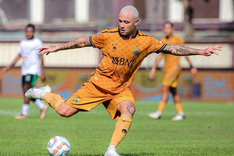 Mantan pemain Bhayangkara FC Radja Nainggolan. Foto : Ist