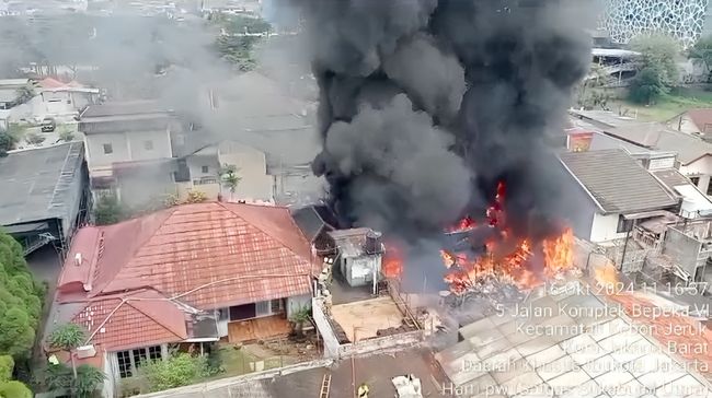 Kebakaran di Jln Panjang, JakBar. Foto : Ist