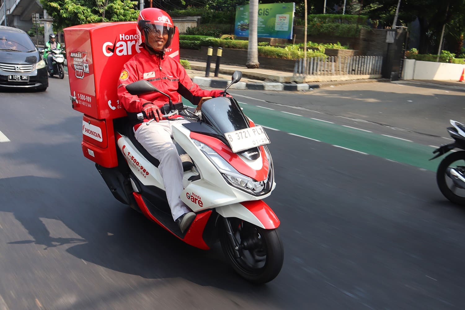 Layanan Honda Care siap bantu motor rusak atau mogok di jalan. (ist).