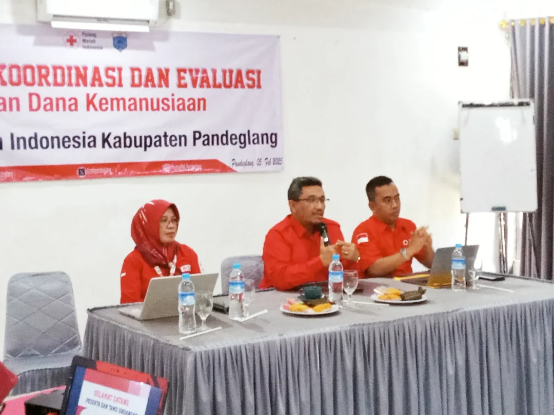 PMI Kabupaten Pandeglang sedang sedang Rapat Koordinasi dan Evaluasi Bulan Dana Kemanusiaan PMI Kabupaten Pandeglang di Aula Saung Sultan Komplek Perkantoran Cikupa, Rabu (5/2/2025).(pal)