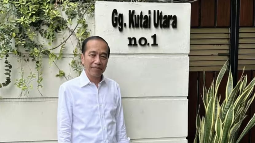 Jokowi Tegaskan Tak Ada Matahari Kembar, Pemimpin Tertinggi Hanya Prabowo Subianto Jokowi di Solo. Foto : Ist