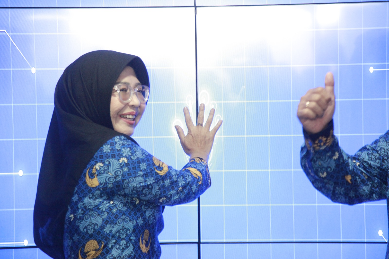 Bupati Pandeglang, R. Dewi Setiani, saat peluncuran MPP Digital, Kamis (17/4/2025).(Istimewa)