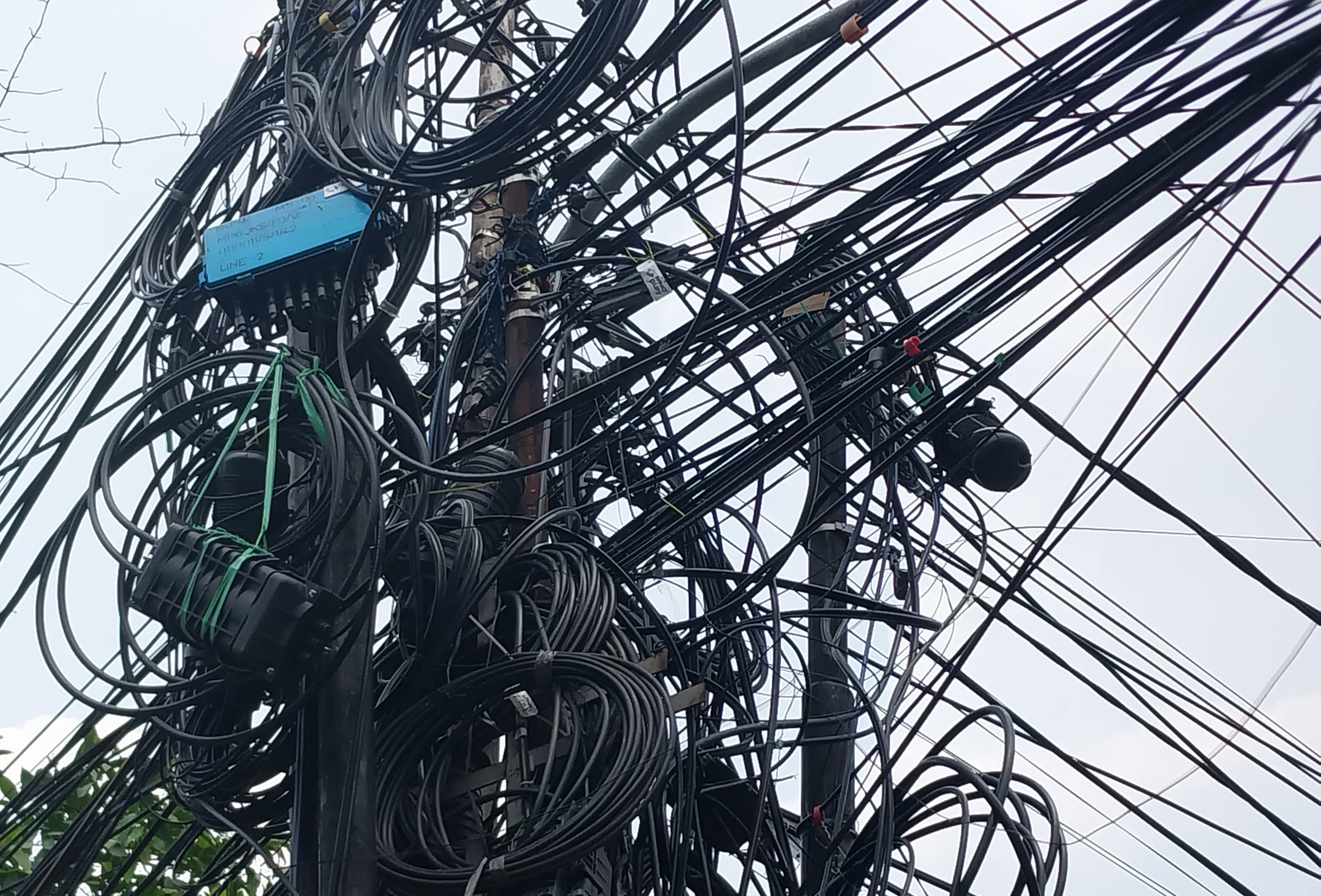 Penataan Kabel Udara Butuh Regulasi Khusus Ist.