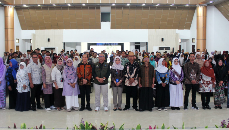 250 Guru Menyampaikan Deklarasi Literasi Sekolah Foto : Ist