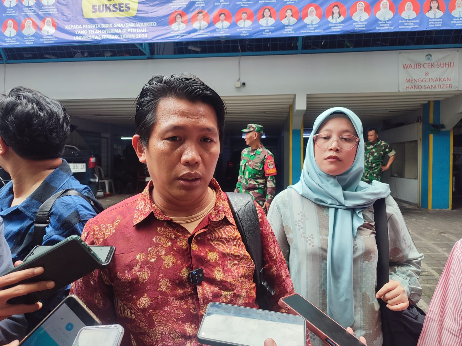 Adik Kelas Jadi Incaran, Korban Kelakuan Senior Cabul di Sekolah Swasta Tangsel Bertambah Abdul Hamim Jauzie, selaku kuasa hukum salah satu korban yang telah melaporkan kasus ini ke Polisi. (tangselpos.id/rmn)
